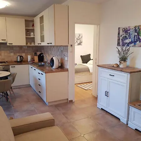 In - Riviera 40411 Apartamento Zadar