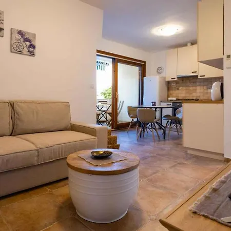 In - Riviera 40411 Apartamento Zadar