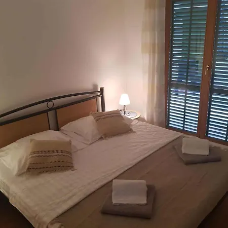 In - Riviera 40411 Apartamento Zadar